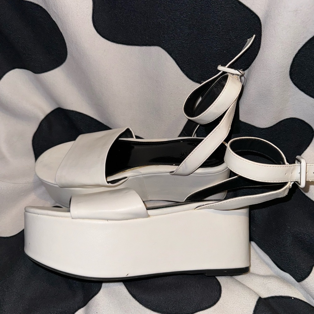 Women's Forever 21 White Platform Sandals